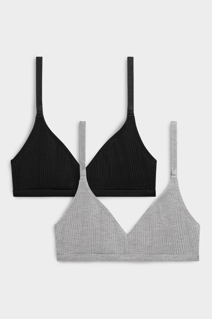 This pack of three Nonpadded DD+ bras are fitted with a non balcony shape  embedded with supporting wires underneath a striped design. Av