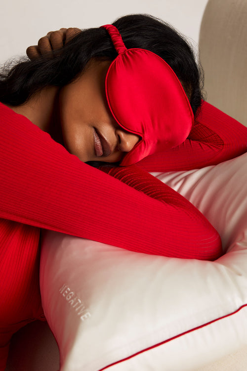 Eclipse Silk Eye Mask in Cerise