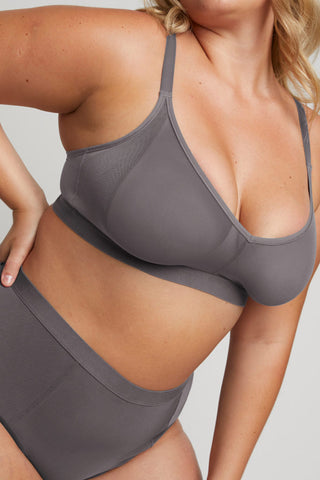 Whipped Non-Wire Bra in Graphite
