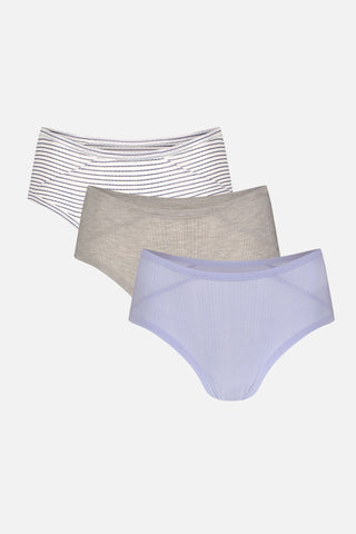 Detail view of Whipped Boy Short in Drift (Pack) for sizer