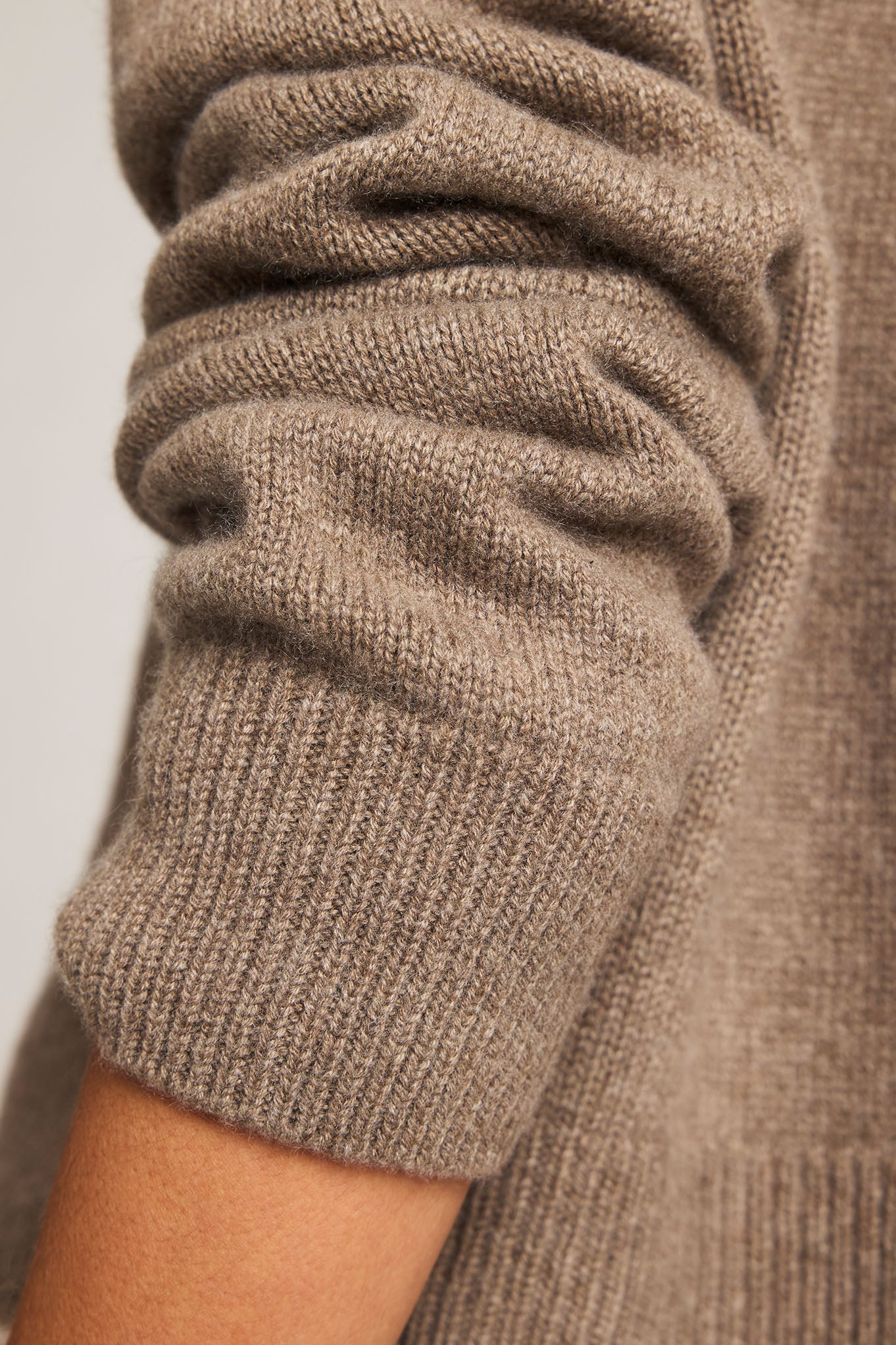 Cashmere Cardi in Mink