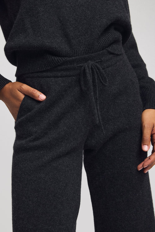 Flint cashmere jogger, drawstring waist detail