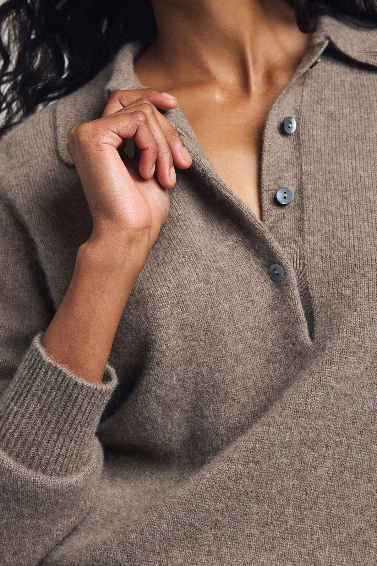 Mink cashmere polo, collar and button placket detail