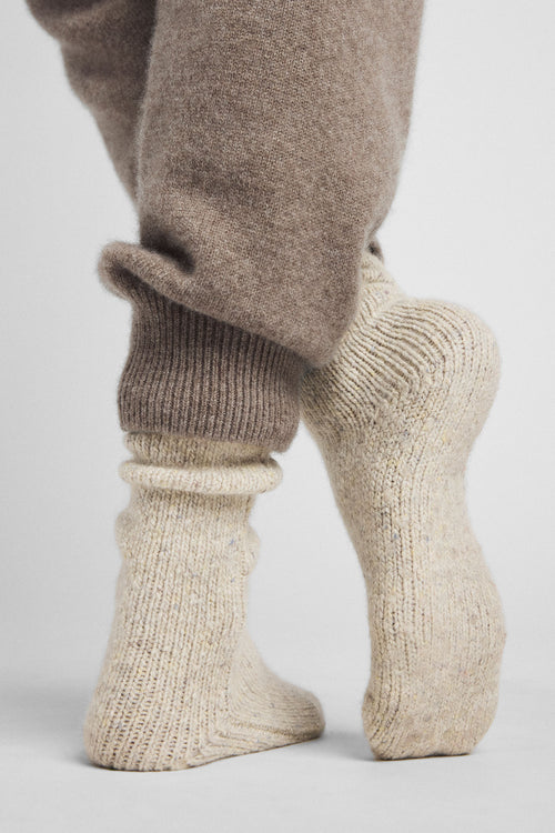 Cream cashmere lounge sock, close-up detail