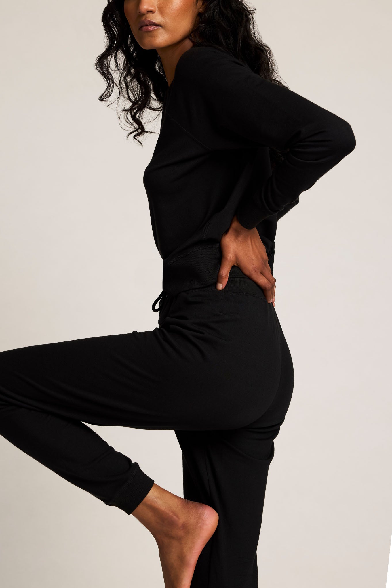 Club Jogger in Black