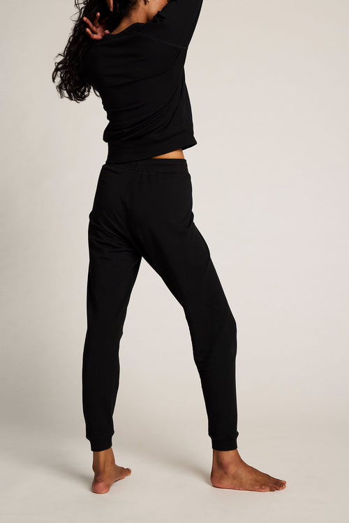 Club Jogger in Black