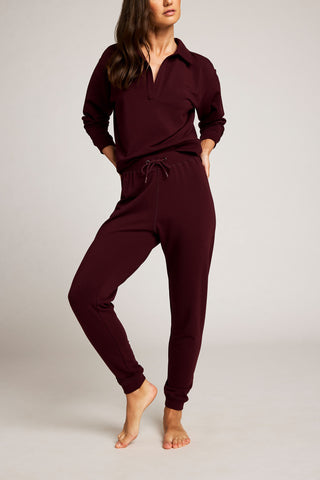 Detail view of Club Jogger in Garnet for sizer