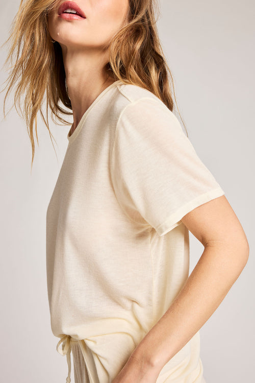 Fino Featherweight Cashmere Boyfriend Tee in Cream