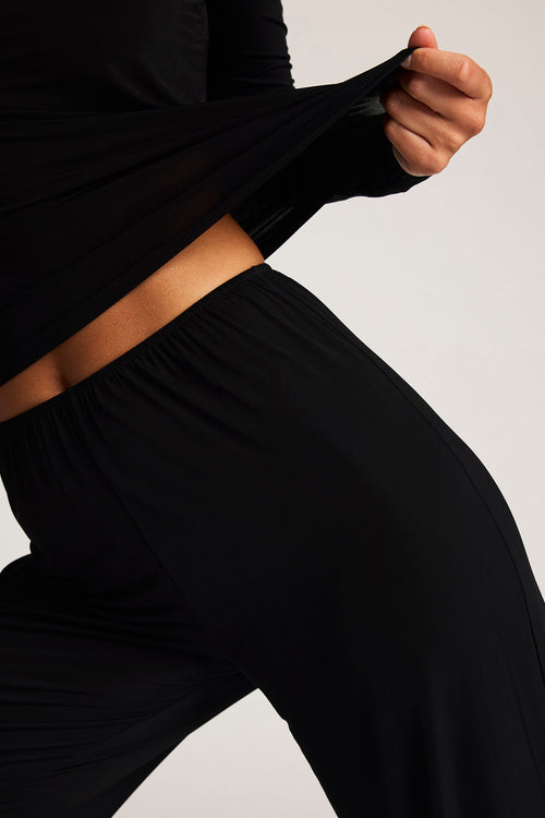Slink Pant in Black
