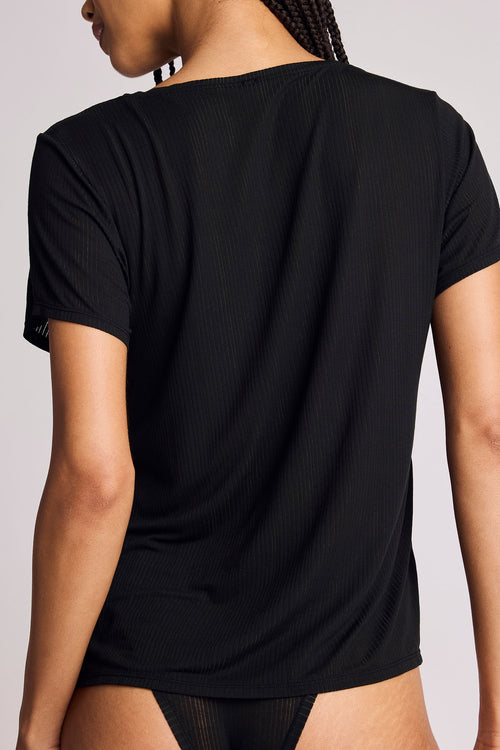 Black boyfriend V-neck knit T-shirt with short sleeves, back view