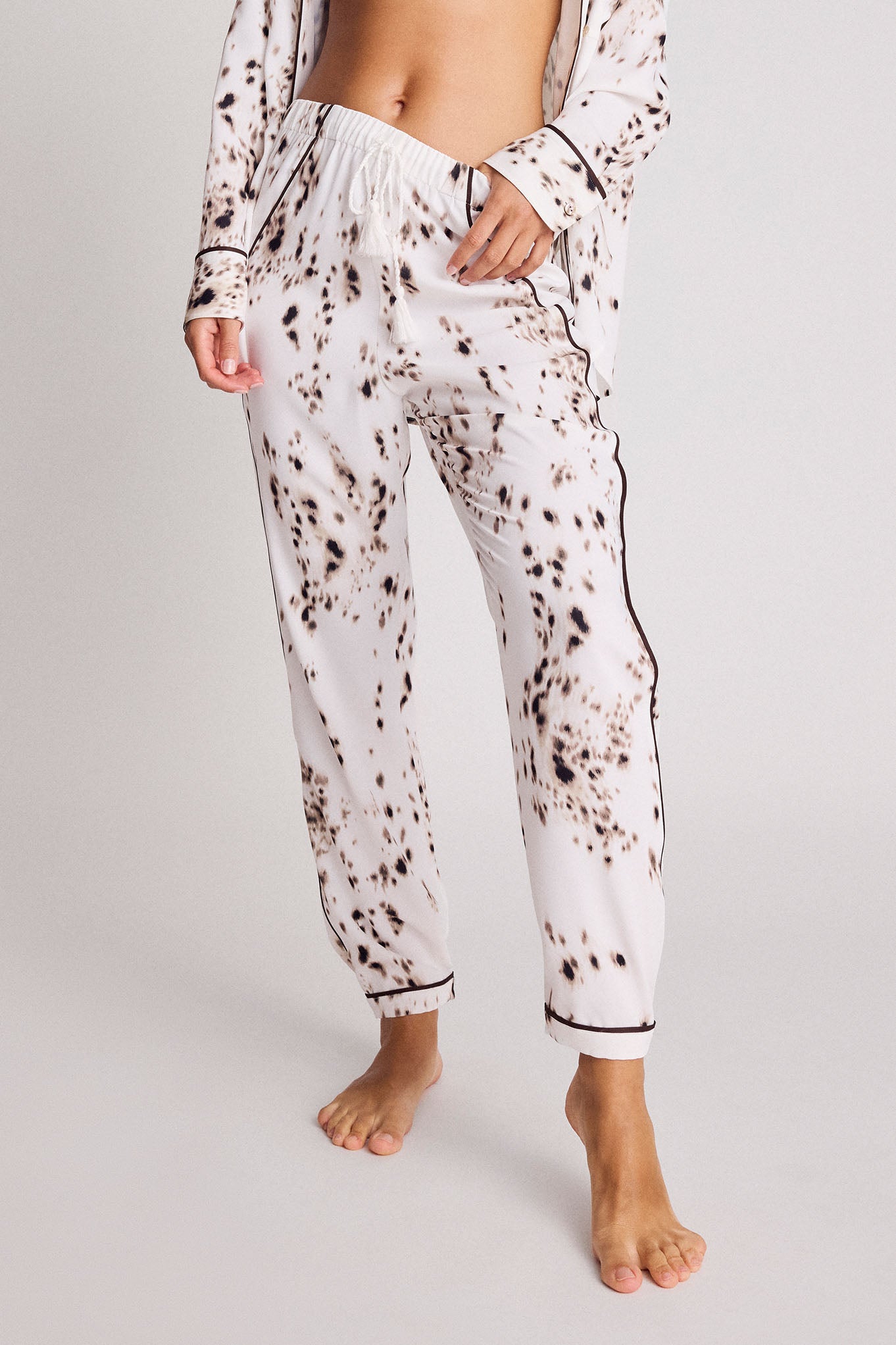 Supreme Jogger Pant in Snow Leopard