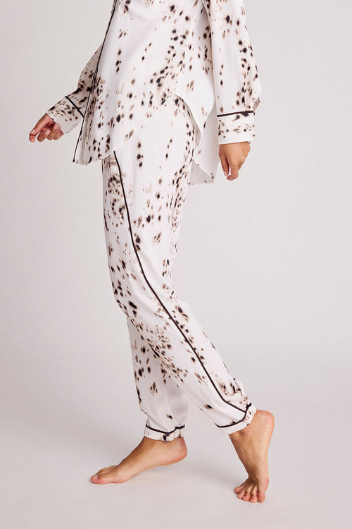 Supreme Jogger Pant in Snow Leopard