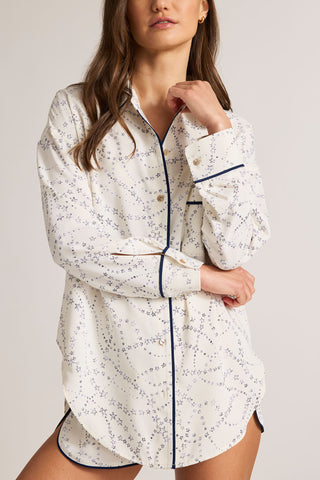 Detail view of Supreme Shirt in Celestial for sizer