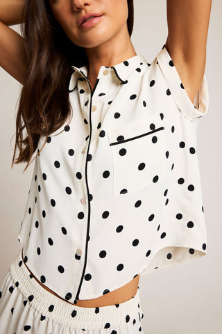 Detail view of Supreme Short Sleeve Shirt in Black Dot for sizer