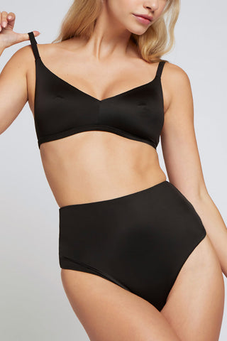 Detail view of Glacé Non-Wire Bra in Black for sizer