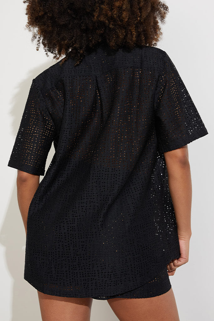 G tech magnet under lace tops ブラック Generation Love Dominique Lace Top - Black – Luck Lafayette
